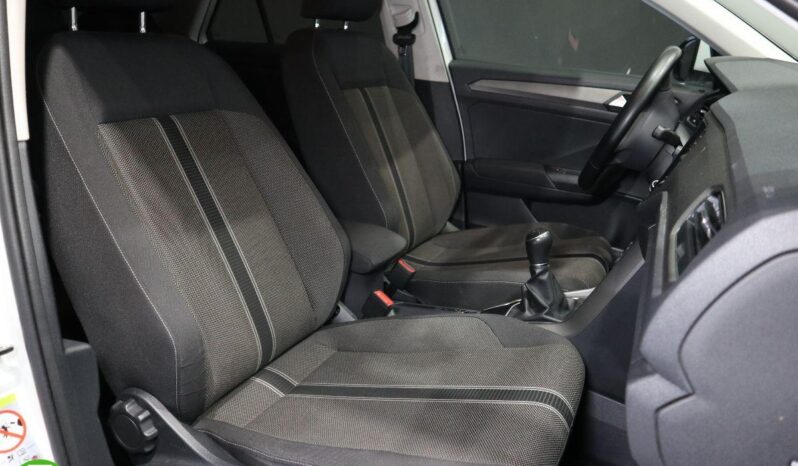 VOLKSWAGEN – T-Roc – Advance 1.0 TSI 85 kW lleno