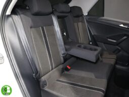 VOLKSWAGEN – T-Roc – Advance 1.0 TSI 85 kW lleno