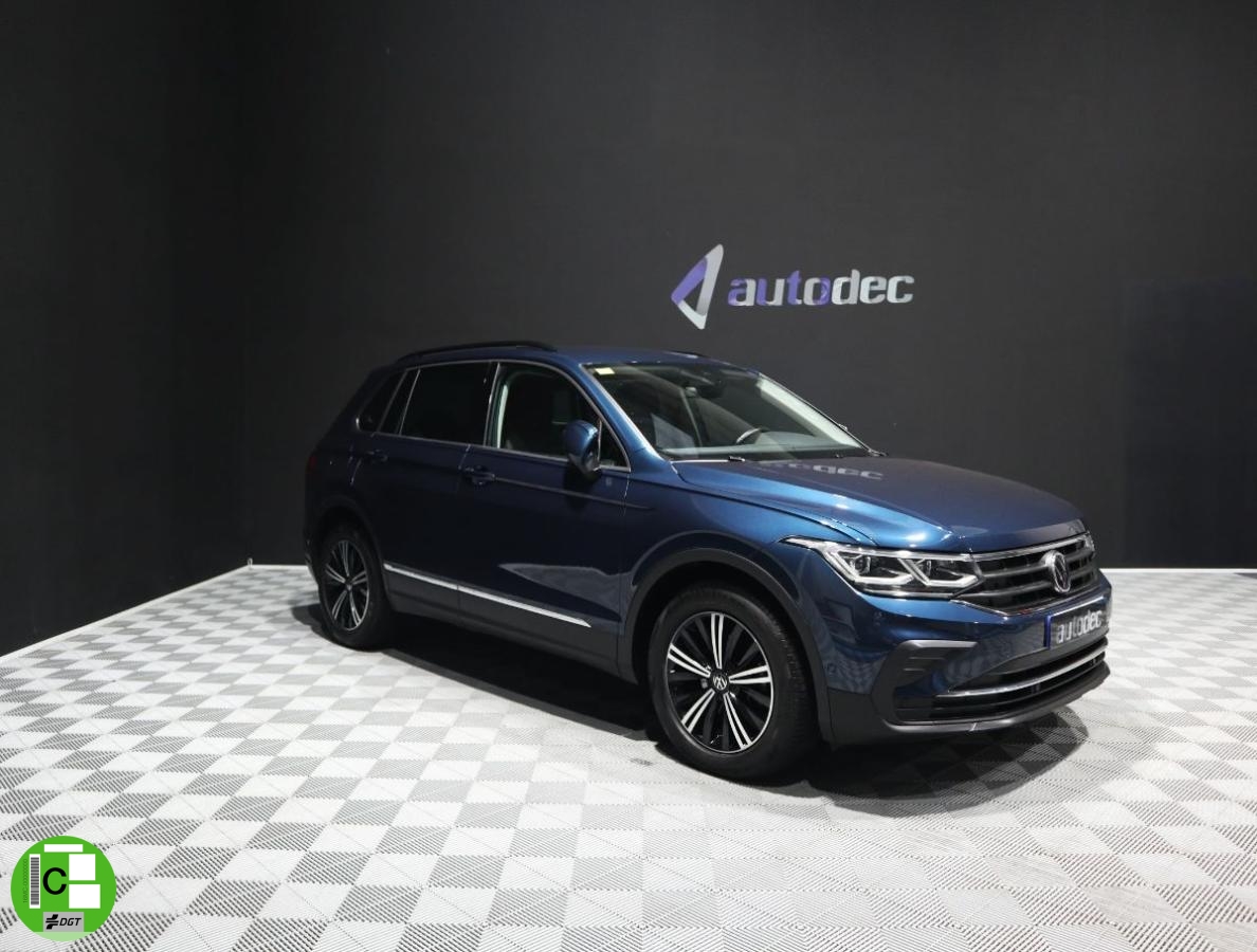 VOLKSWAGEN – Tiguan