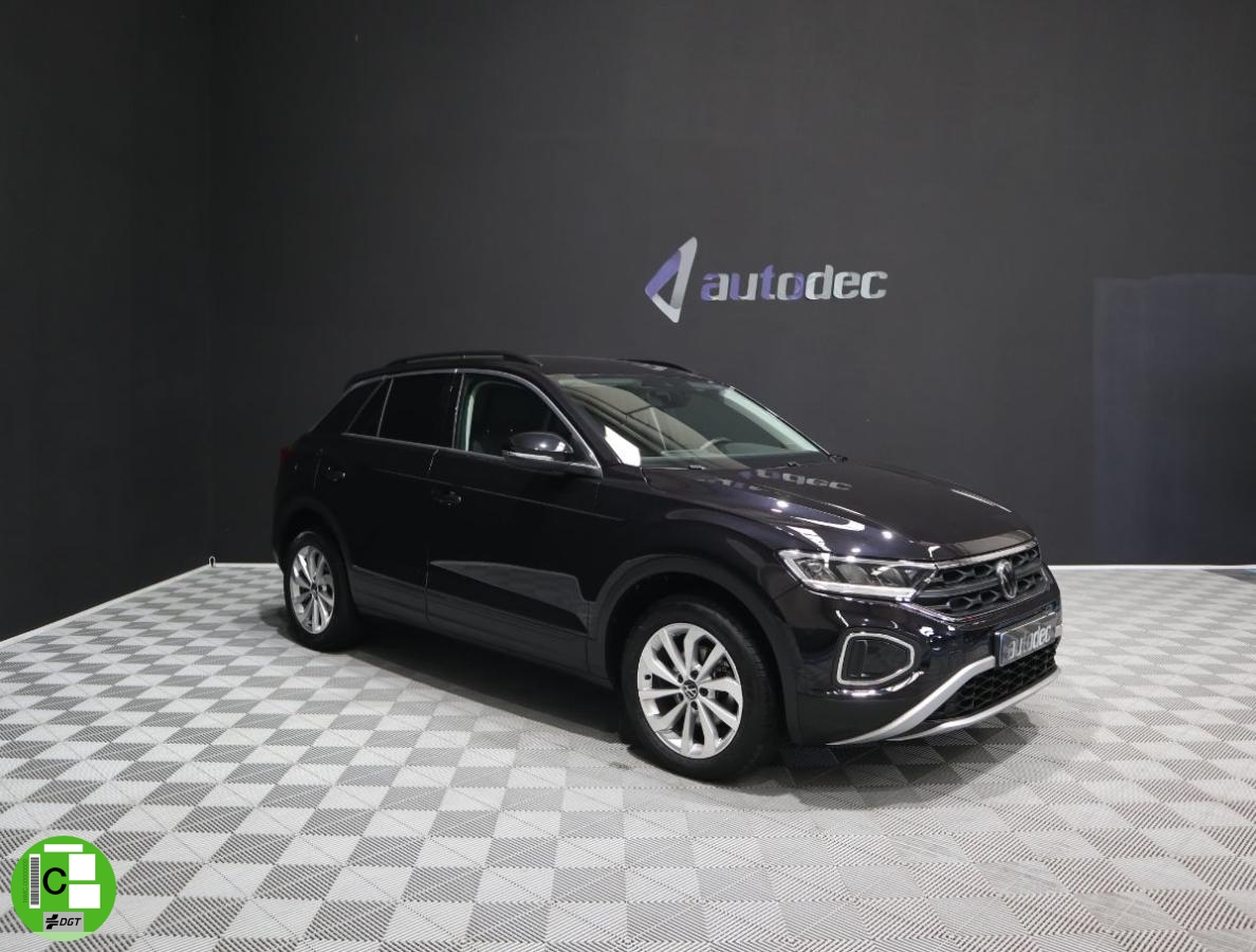 VOLKSWAGEN – T-Roc